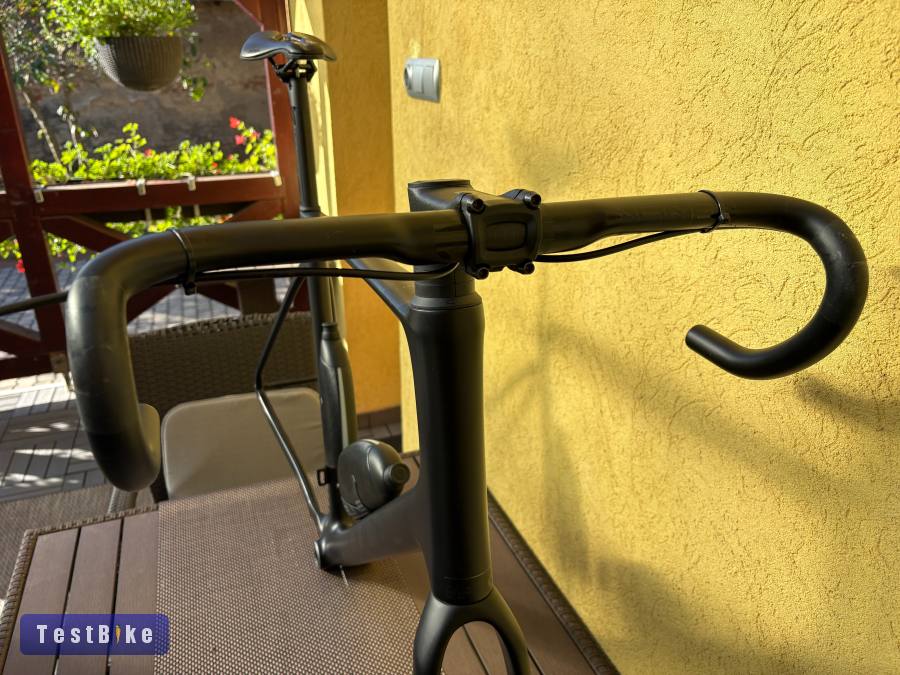 Cube Attain C:62 carbon vázszett új