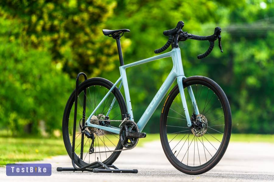 Cube Attain C:62 Race (58) karbon országúti kerékpár