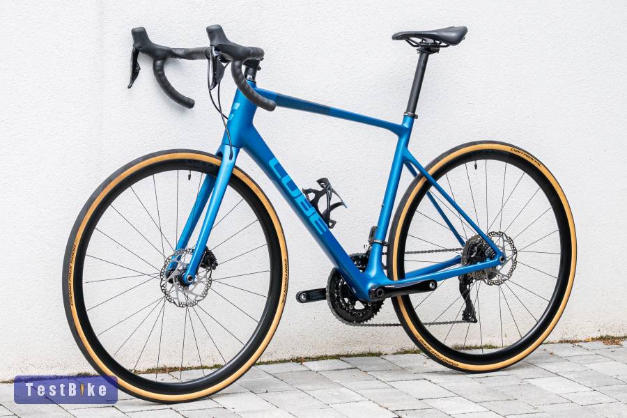 Cube Attain GTC SLX 105 Di2 2x12 Karbon országúti Új Állapot