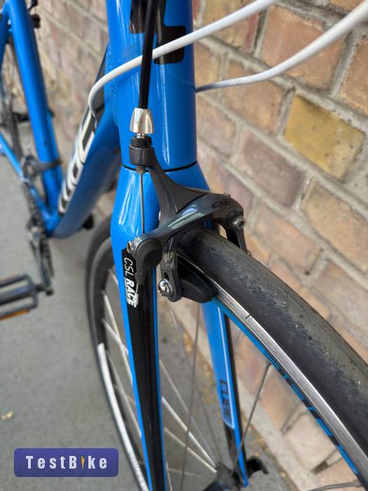 Cube Attain országúti kerékpár 56 cm (180-188 cm)