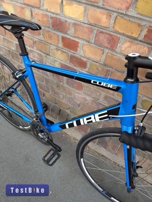 Cube Attain országúti kerékpár 56 cm (180-188 cm)