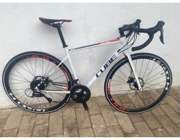 Cube Attain Pro 2020 Mechanikus fekek (54- es)