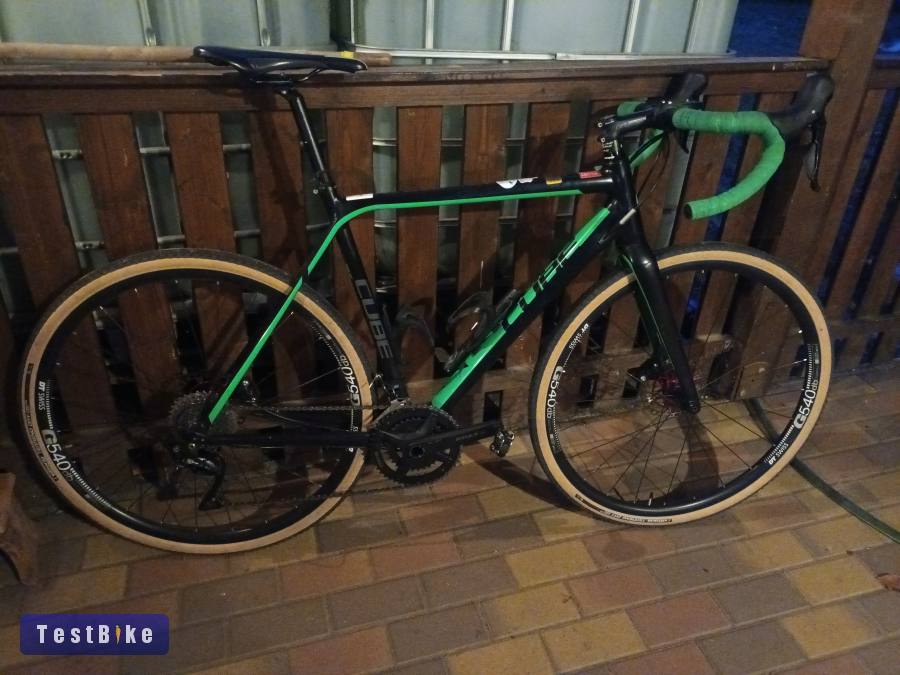 Cube Cross Race