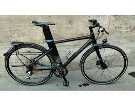 Cube Epo Deore XT 3x9 Alfine agydinamós 180 mm fékek 28/L
