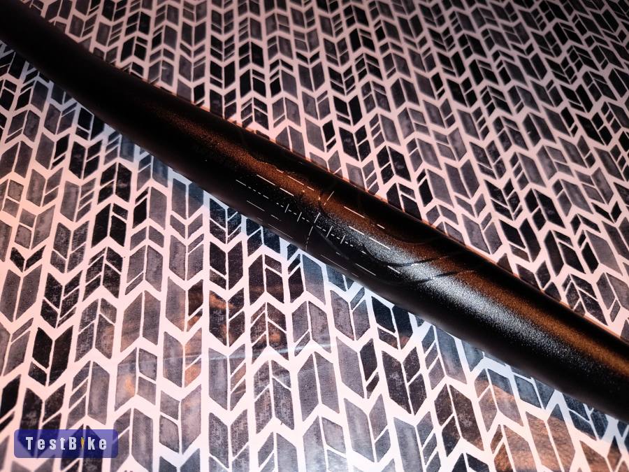 Cube FRB Flat Race Bar egyenes kormány 660mm