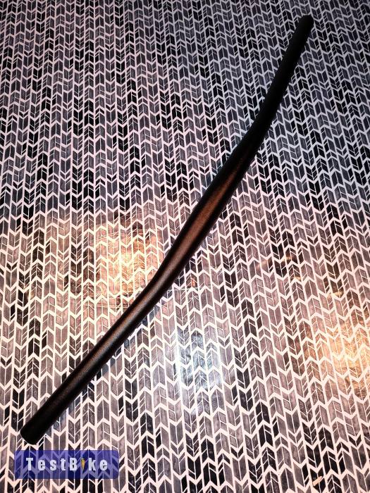 Cube FRB Flat Race Bar egyenes kormány 660mm