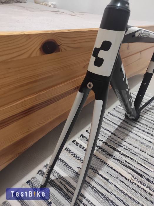 Cube Peloton CSL race 50-es méretben