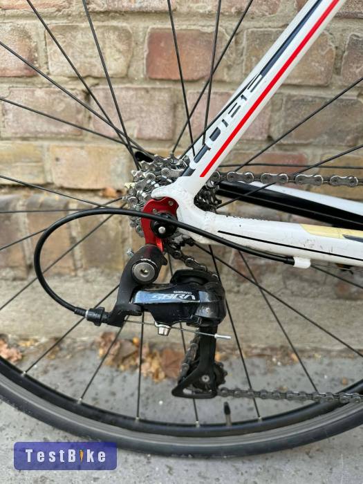 Cube Peloton országúti kerékpár 56 cm (180-188 cm)