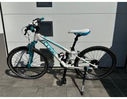 Cube Race 240 gyermek 24-es kerékpár