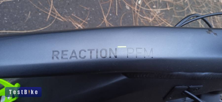 Cube Reaction Hybrid 