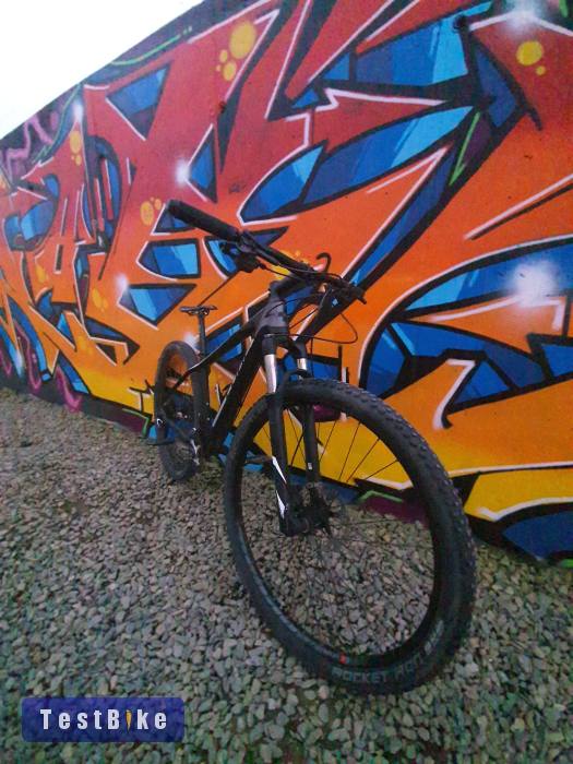 Cube reaction pro Carbon áron alul, Irányár!