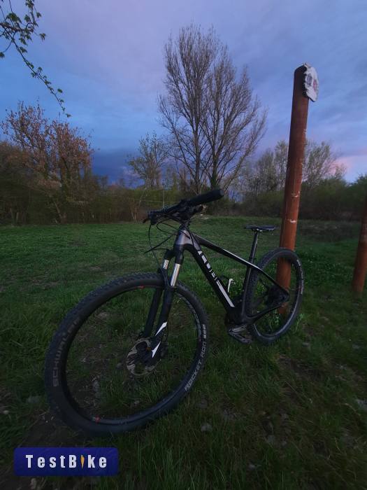 Cube reaction pro Carbon áron alul, Irányár!