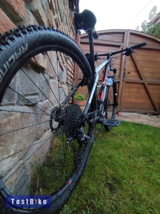 Cube Reaction Pro Carbon áron alul!