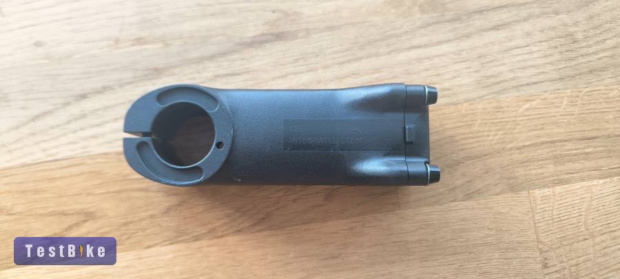 Cube Stem Agree / Cross Race