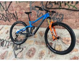 Cube stereo ActionTeam M-es carbon váz 29" Fox kashima Újsz.