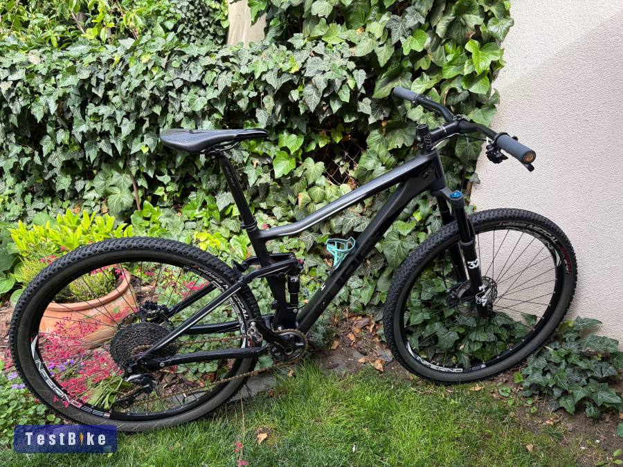 Cube Stereo HPC 120 Race karbon full xt / csere is