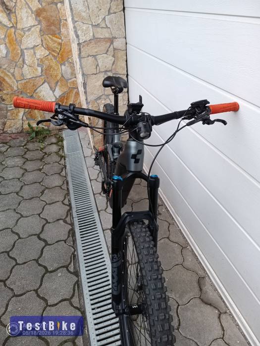 Cube Stereo Hybrid SL karbon eladó!