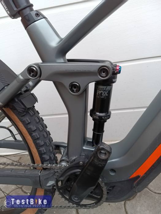 Cube Stereo Hybrid SL karbon eladó!
