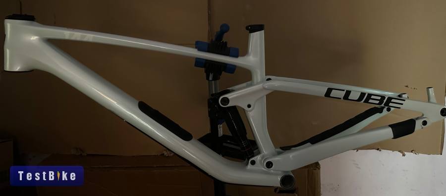 Cube Stereo One44 C68X Premium carbon L-es váz Új