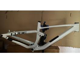 Cube Stereo One44 C68X prémium carbon váz Új