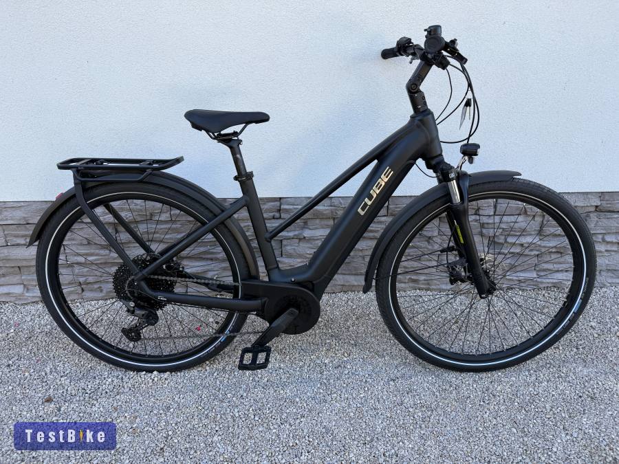 Cube Touring Pro 28-as Bosch motoros ebike