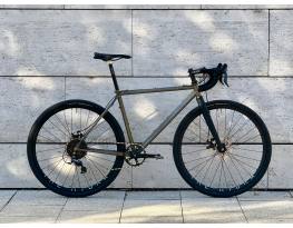 Custom Acél Gravel 1x10 Dura Ace , Hope, H+Son, TRP