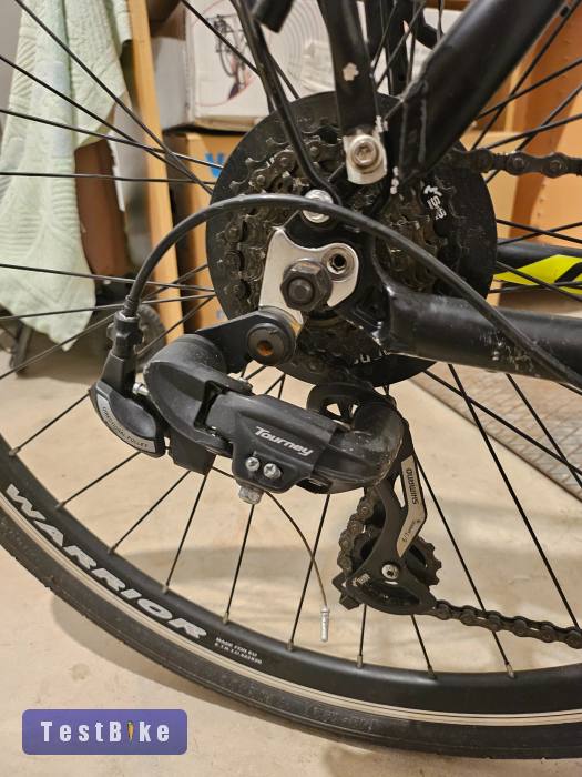 Cyclista Moutain Bike 55 cm "M" méret 