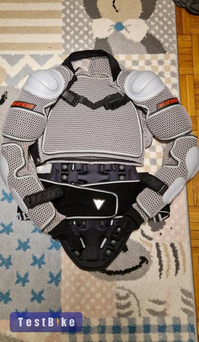 Dainese felsőtest protektor "M"