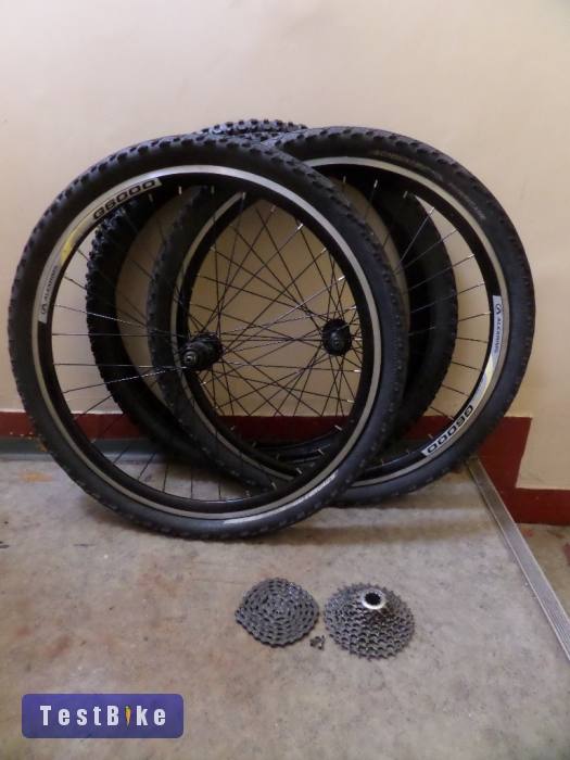 Deore xt agyas kerékszett 26-os patika állapotban