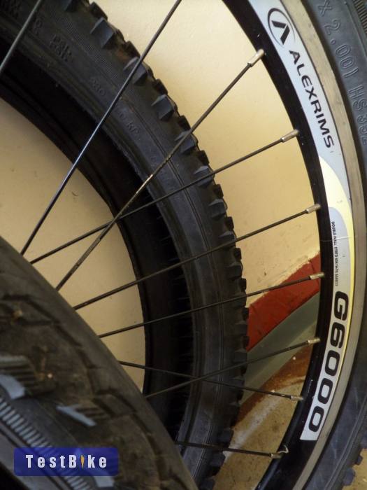 Deore xt agyas kerékszett 26-os patika állapotban