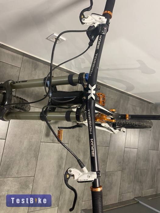 Downhill Saracen Myst Pro