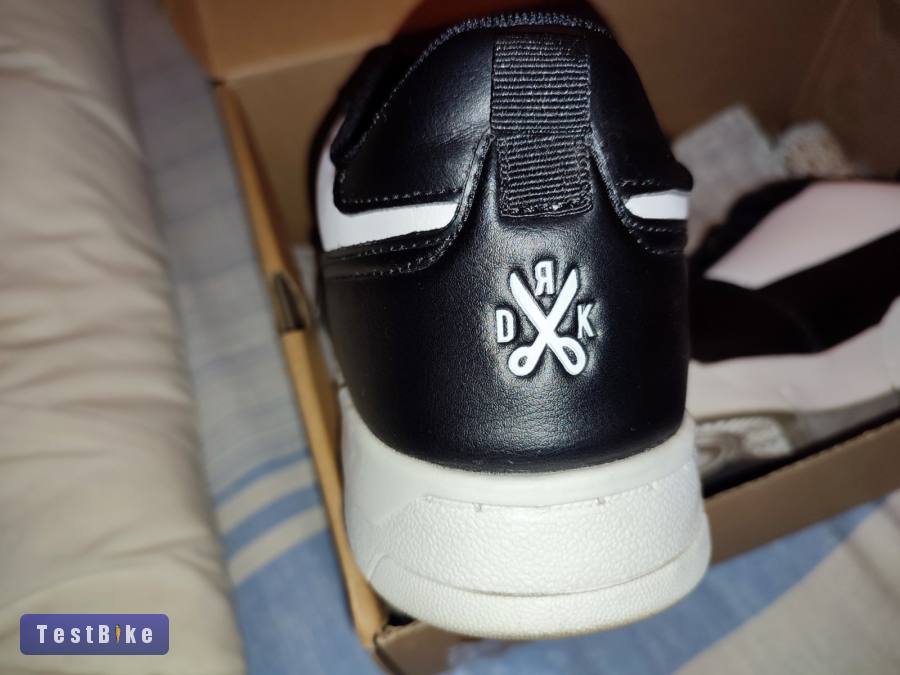 Drk Dorko sportcipő 41-es új dobozos 