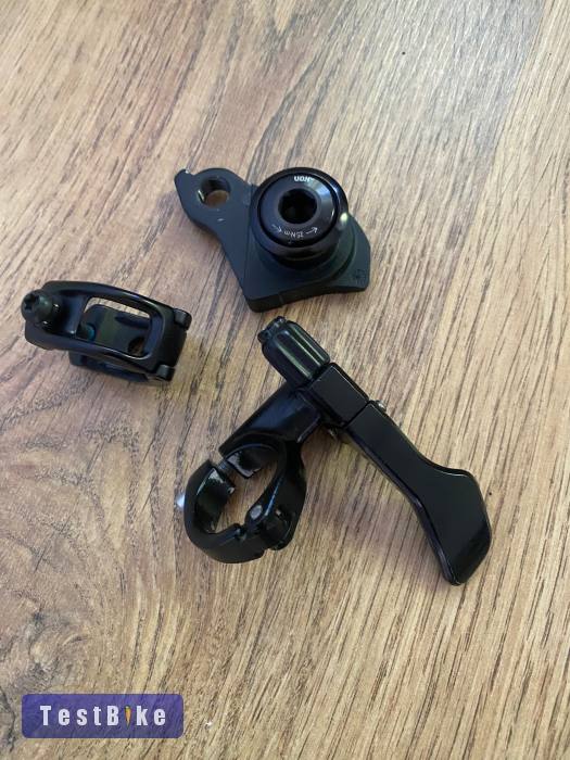 Dropper kar, UDH váltófül, Sram MMX bilincs
