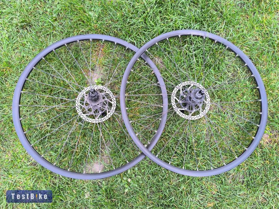 DT Swiss tárcsafékes 26"-os kerékszett 