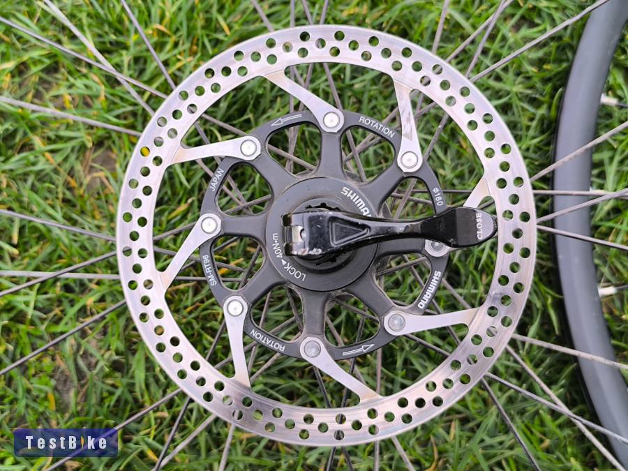 DT Swiss tárcsafékes 26"-os kerékszett 