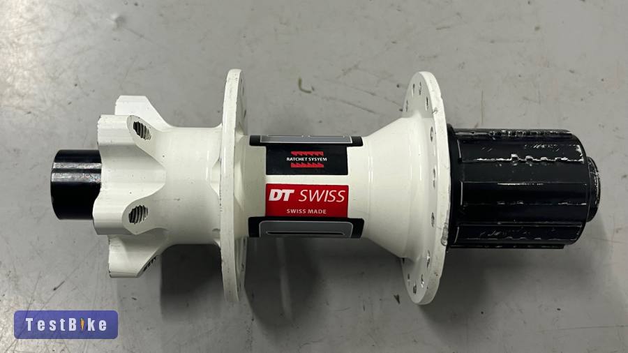 DT SWISS 240 Disc 12x150 hátsó agy Ratchet System 32 lyukas