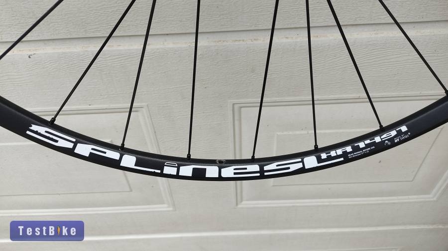 DT Swiss 29" Mtb első kerék