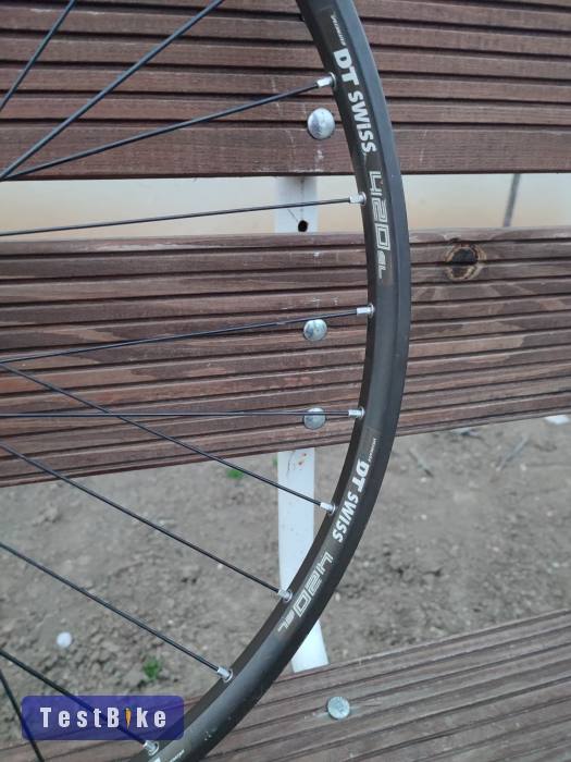 DT Swiss 420SL hátsó kerék 