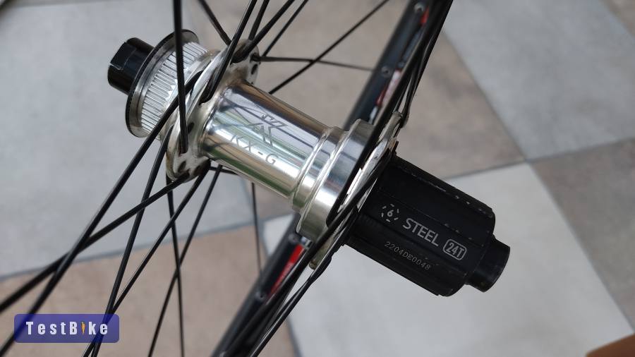 DT Swiss 466D 29" Mtb hátsó kerék 12x142