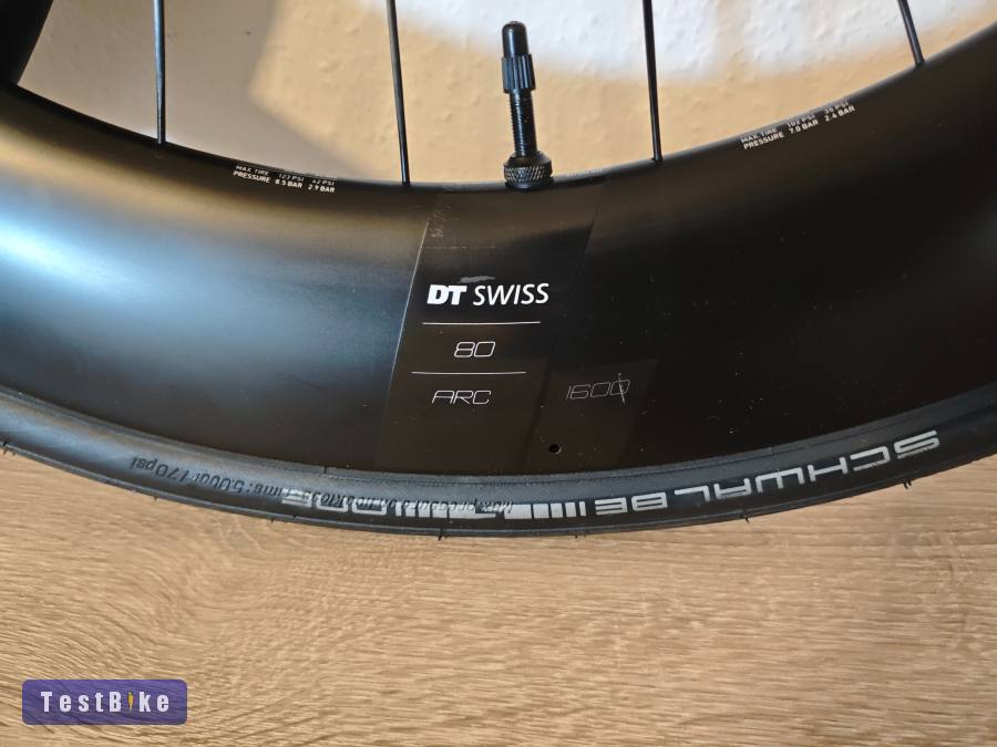 Dt Swiss ARC 1600 62-80mm karbon kerékszett 28"