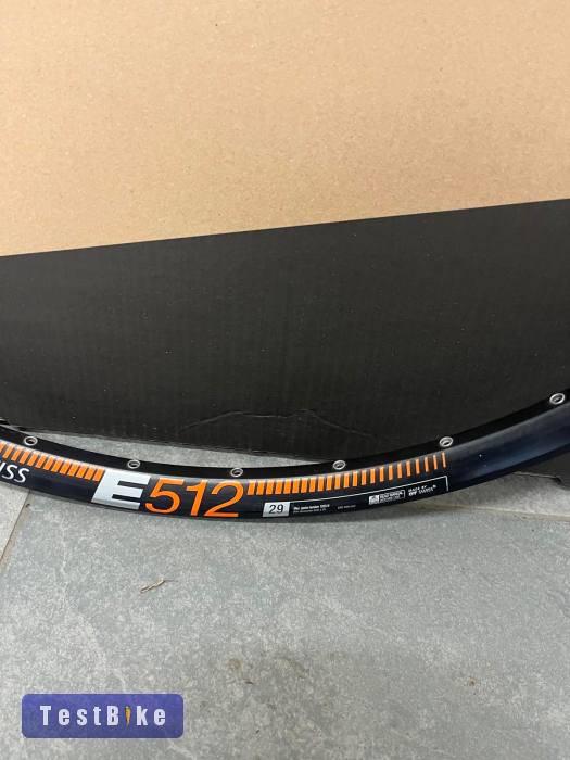 DT Swiss E512 32H felni