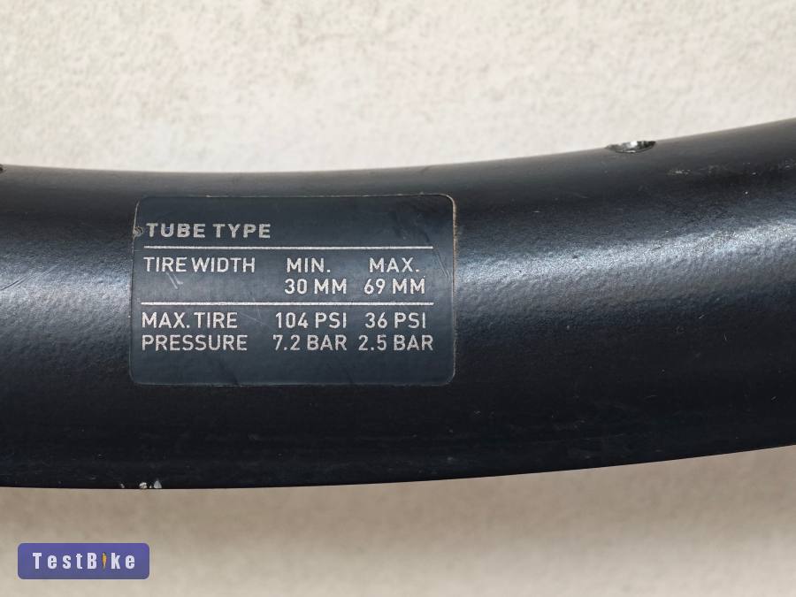 DT Swiss G540, 24x622, 32 lyukas, tárcsafékes gravel felni