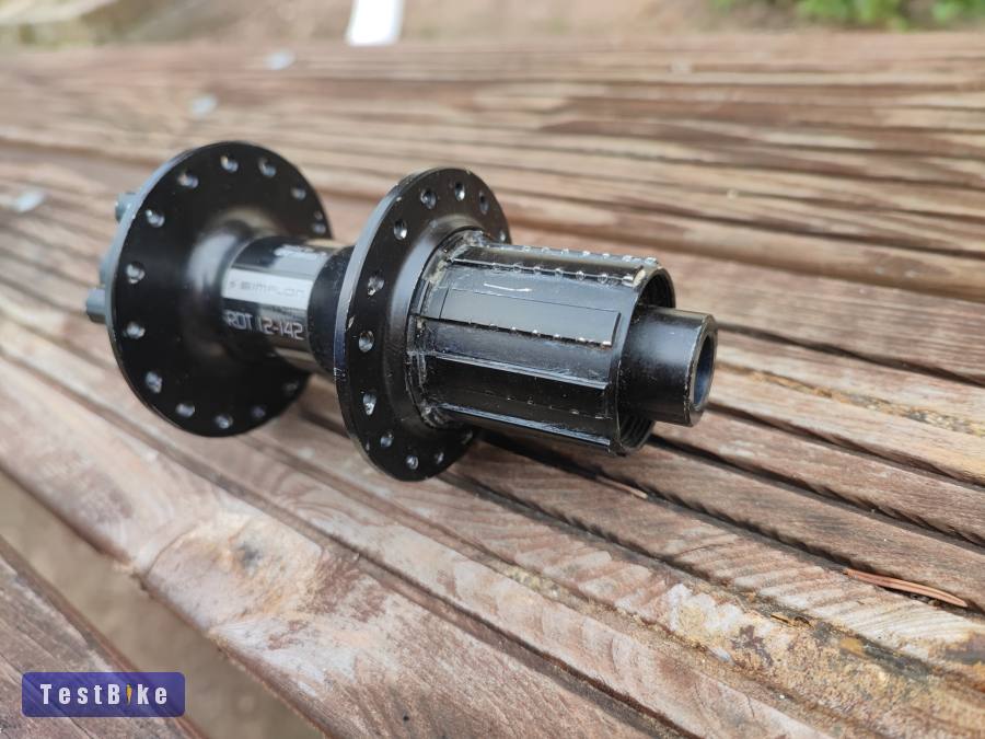 DT Swiss hátsó agy 