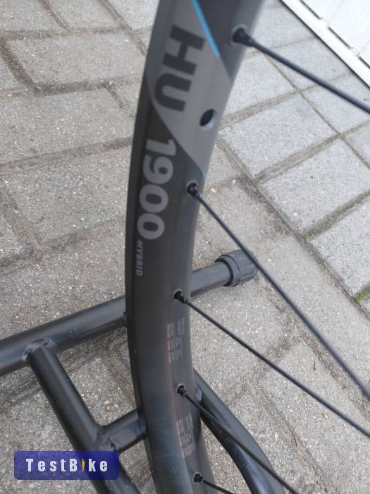 DT Swiss HU1900 27,5 első kerék