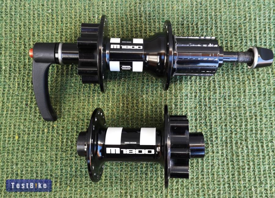 DT Swiss M1800 agypár 