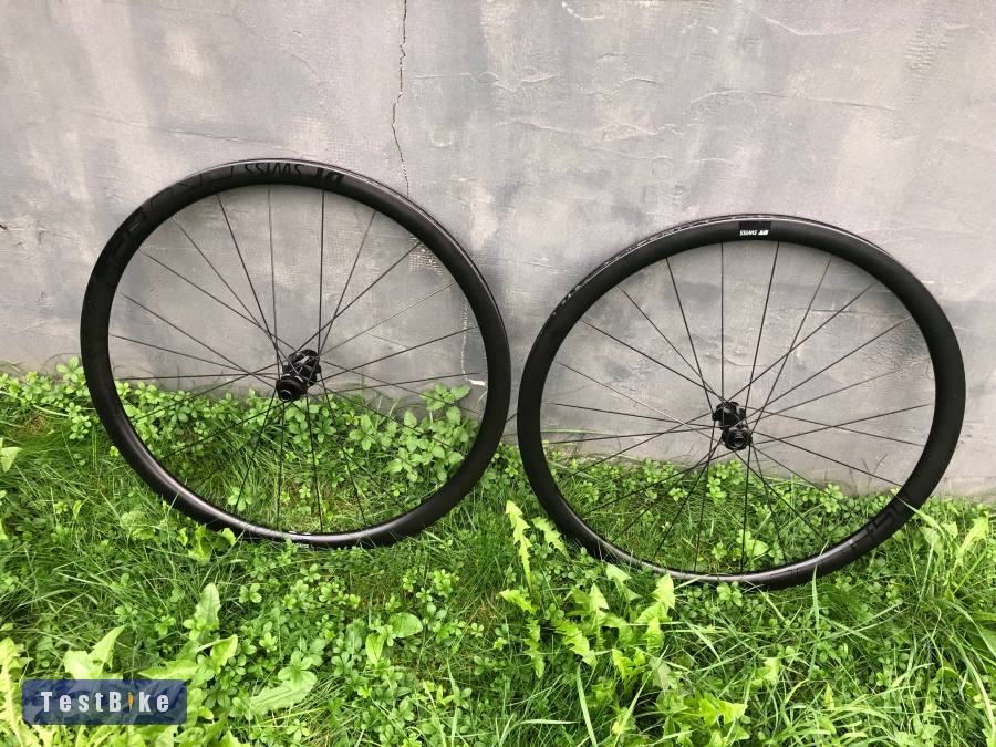 DT Swiss PRC 1450 Carbon 35mm országúti kerékszett Disc