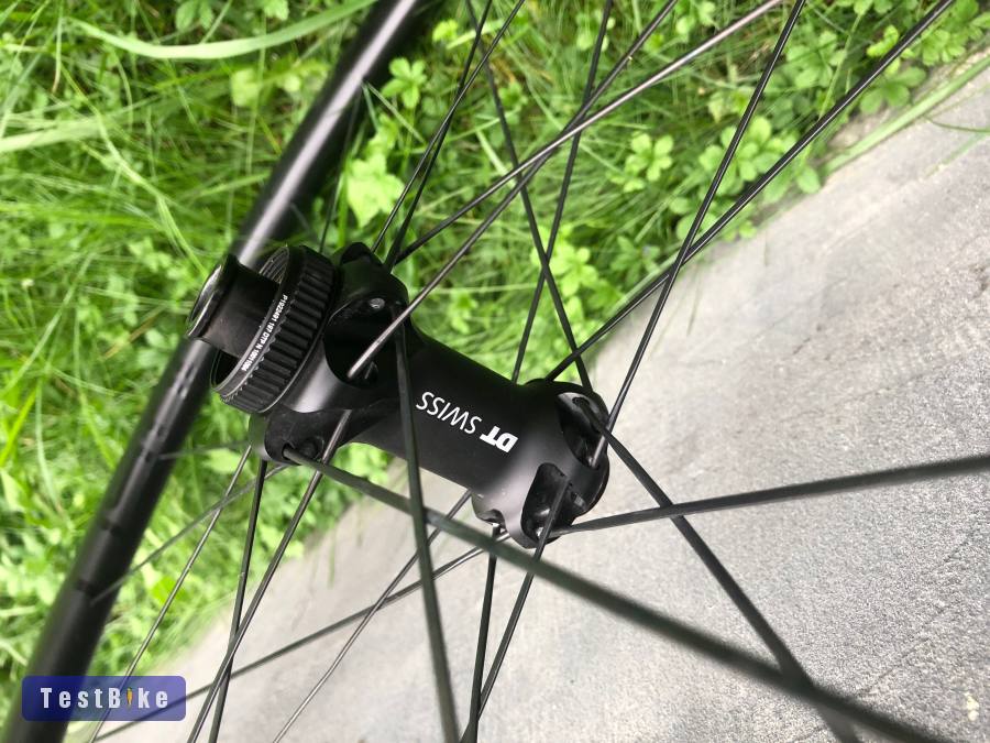 DT Swiss PRC 1450 Carbon 35mm országúti kerékszett Disc