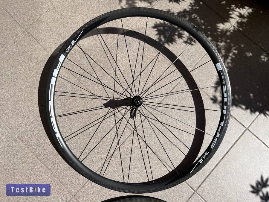 DT Swiss RC28C Spline felnifékes kerékszett