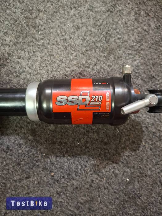 DT Swiss SSD210L hátsó rugóstag
