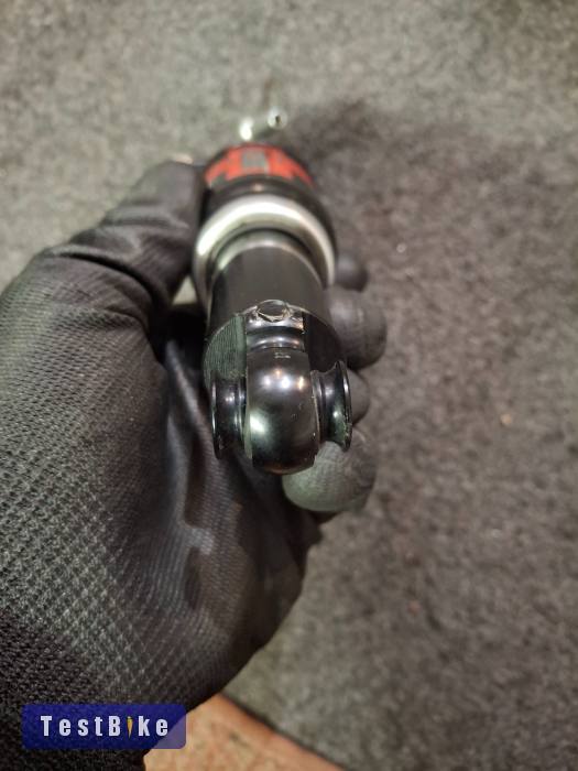 DT Swiss SSD210L hátsó rugóstag